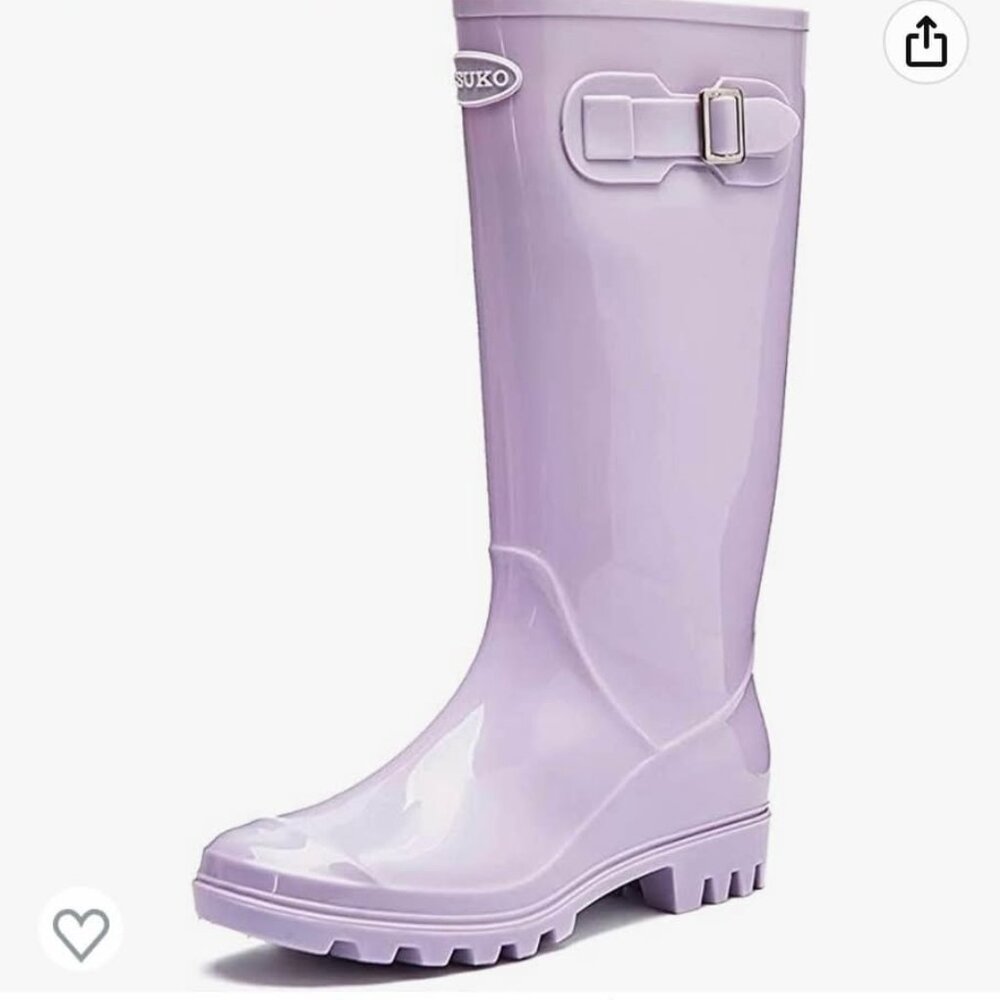RAIN BOOTS